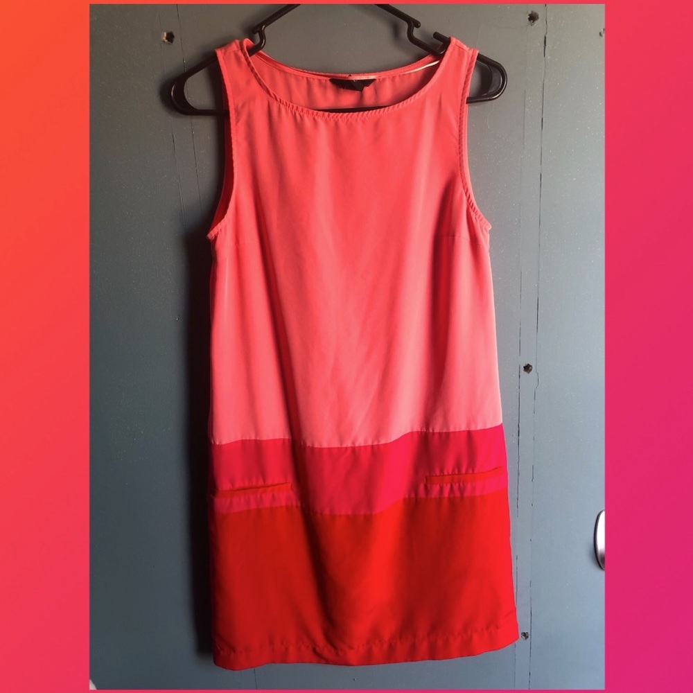 H&M dress with pockets